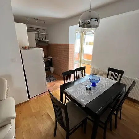 Apartment Babin Do *